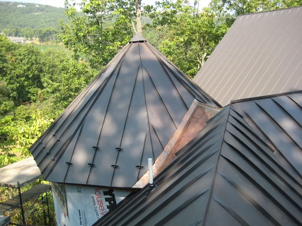 Professional Roof Tarp Installation by Craftsman Roofing in Cutler Ridge